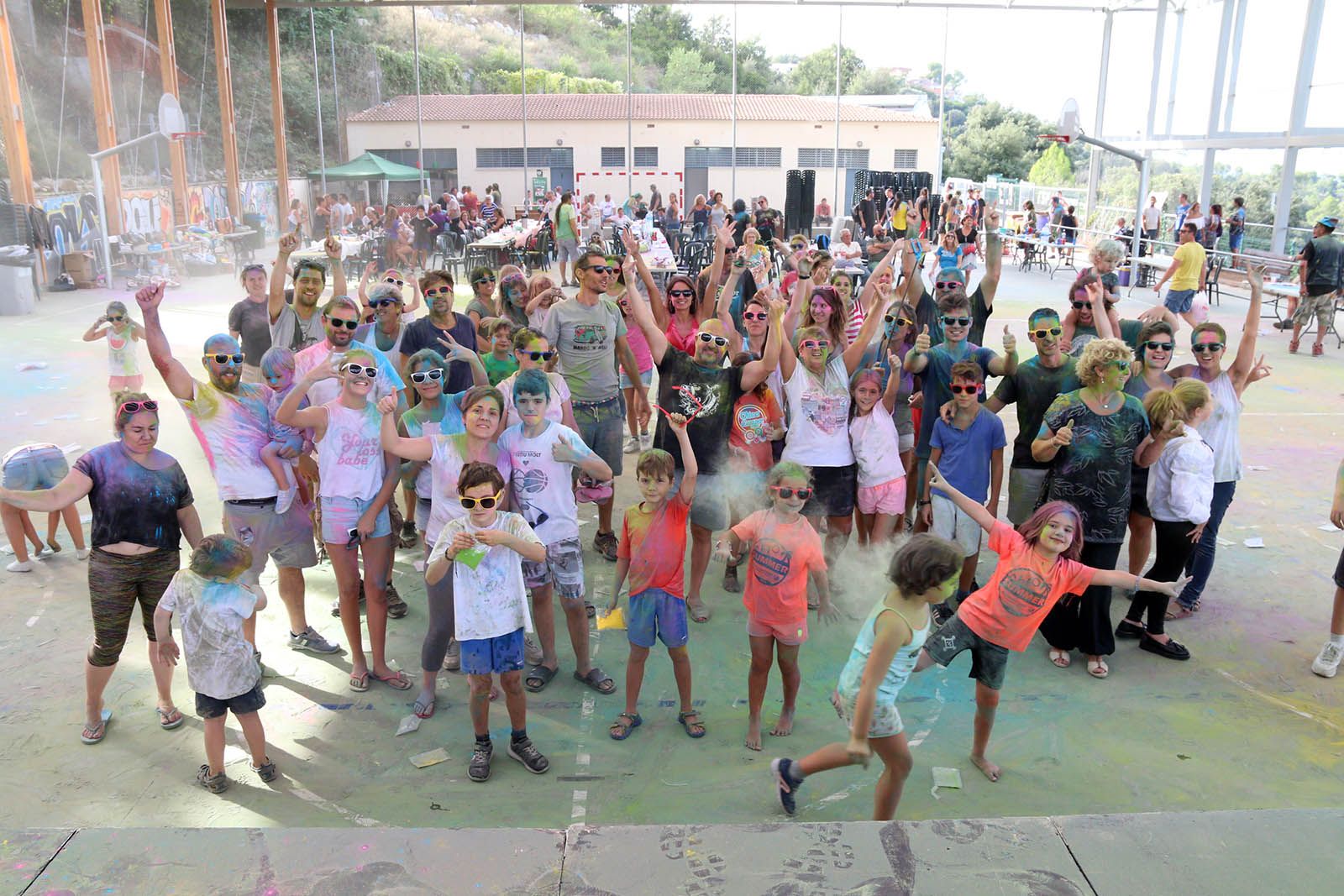 Festa Major de les Planes. Holi. Foto: Lali Álvarez