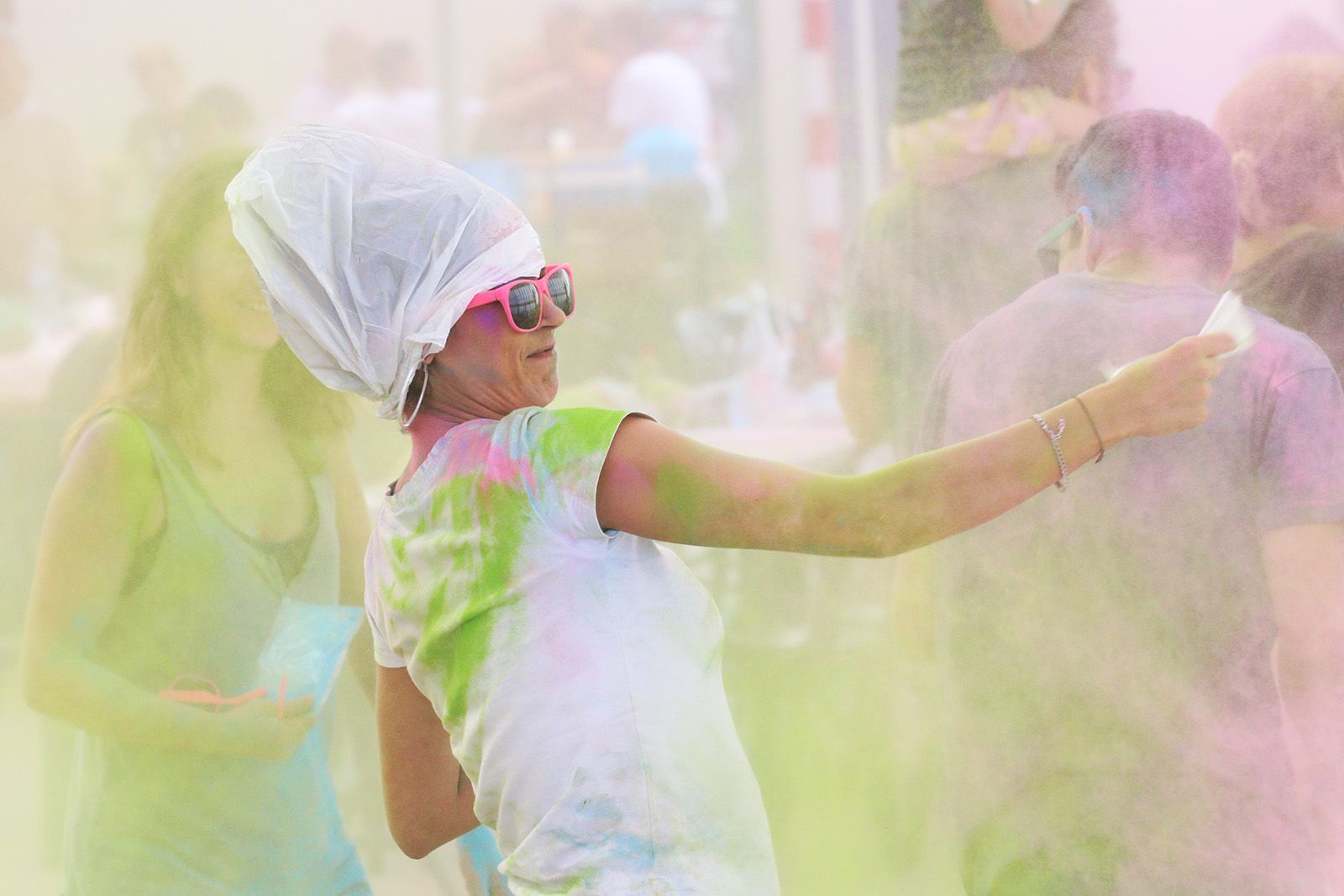 Festa Major de les Planes. Holi. Foto: Lali Álvarez
