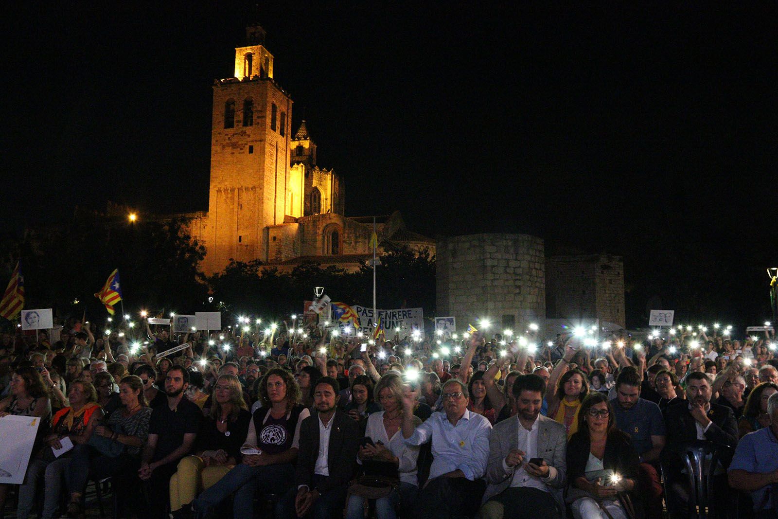 Acte inaugural de la plaça de l'U d'Octubre. Foto: Lali Álvarez