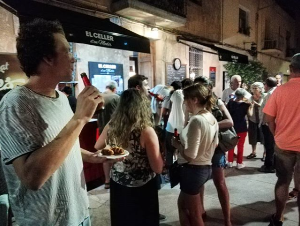 No deixis de penjar fotos i vídeos dels plats que has tastat, deixa la teva opinió, i plasma la teva experiència amb la ruta... FOTO: Bernat Bella