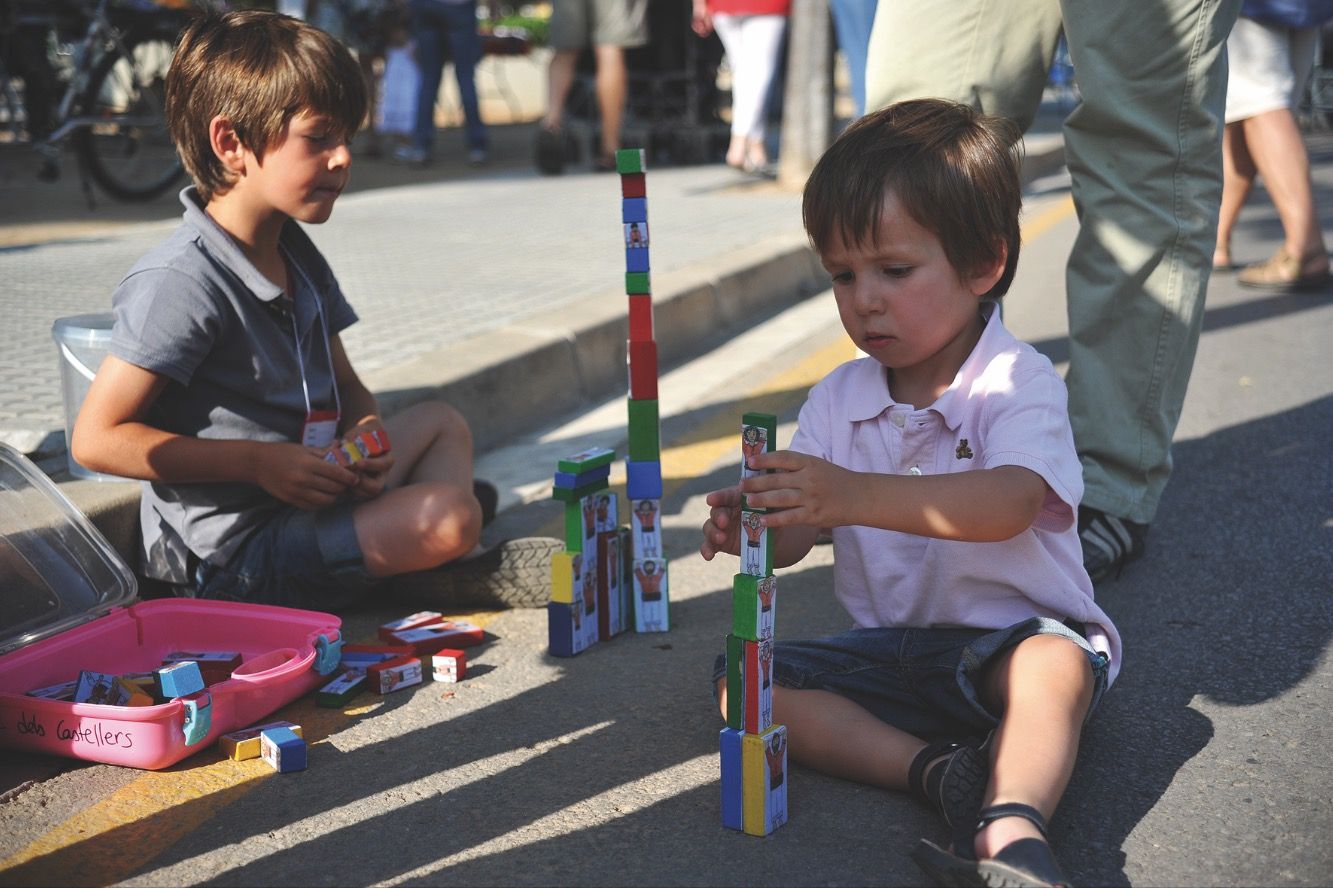 Gimcana de jocs cooperatius en família. FOTO: Arxiu