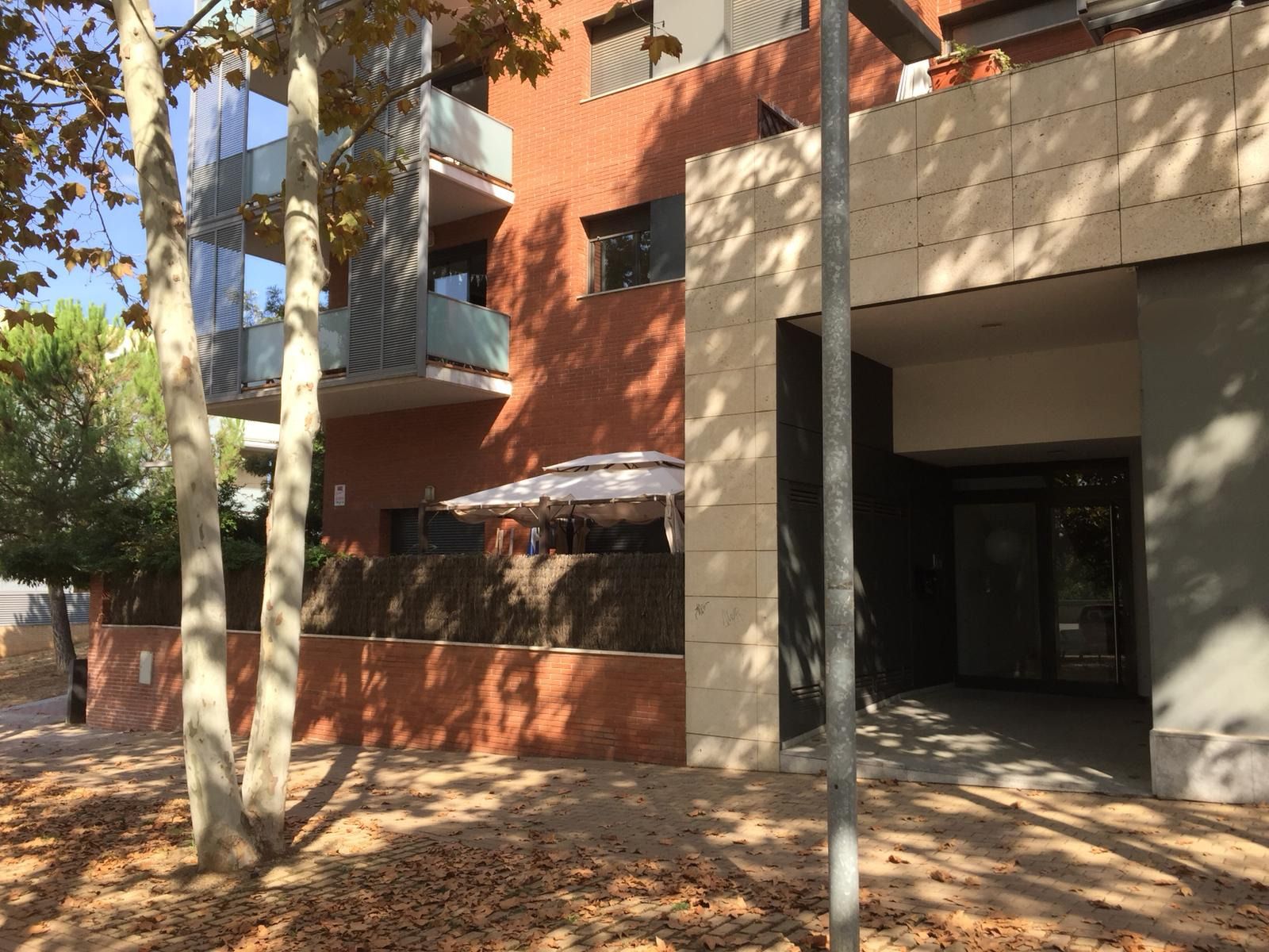 Façana de l'edifici en el que han intentat robar. FOTO: Cedida