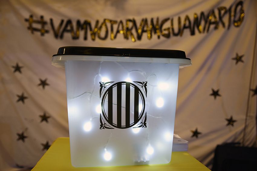 Sopar per la independència. Foto: Bernat Millet.