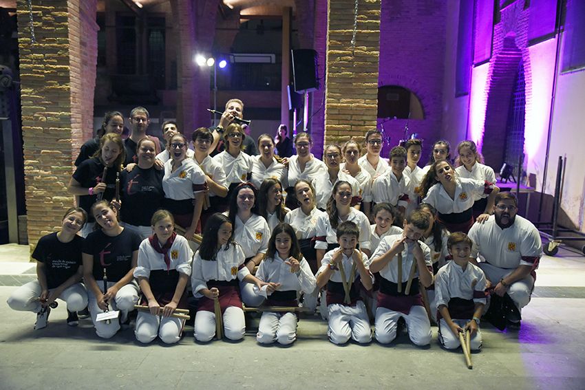 Grup de bastoners a la fira de les portadores. Foto: Bernat Millet.