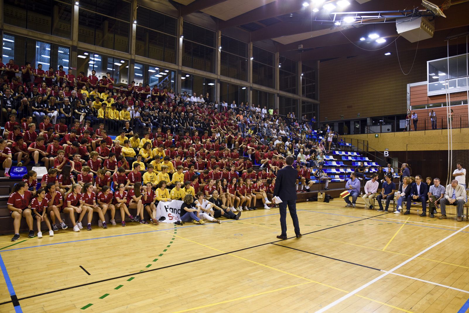 Presentació dels equips del ClubHandbol Sant Cugat. Foto: Bernat Millet.