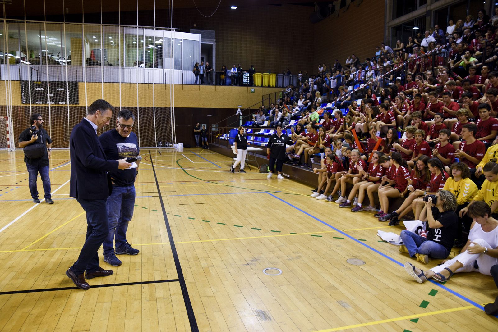 Presentació dels equips del ClubHandbol Sant Cugat. Foto: Bernat Millet.