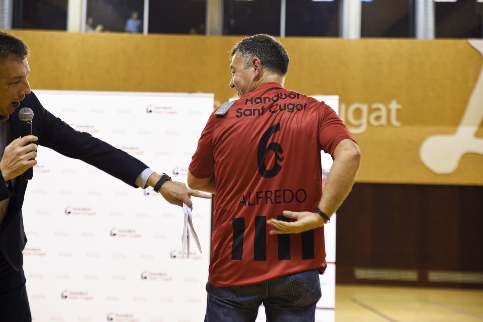 Presentació dels equips del ClubHandbol Sant Cugat. Foto: Bernat Millet.