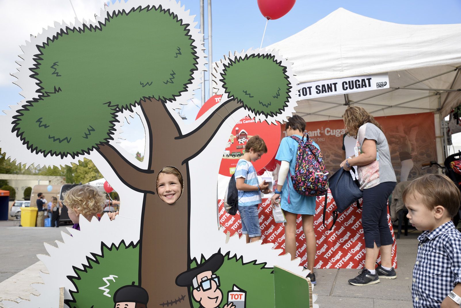 Parada del Tot Sant Cugat al festival Petits Camaleons. Foto: Bernat Millet.