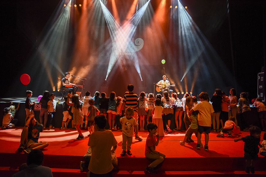 Jarabe de Palo al Festival Petits Camaleons. Foto: Bernat Millet.