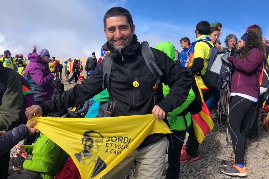 El santcugatenc Jordi Puigneró, al cim del Comabona FOTO: @jordipuigneró