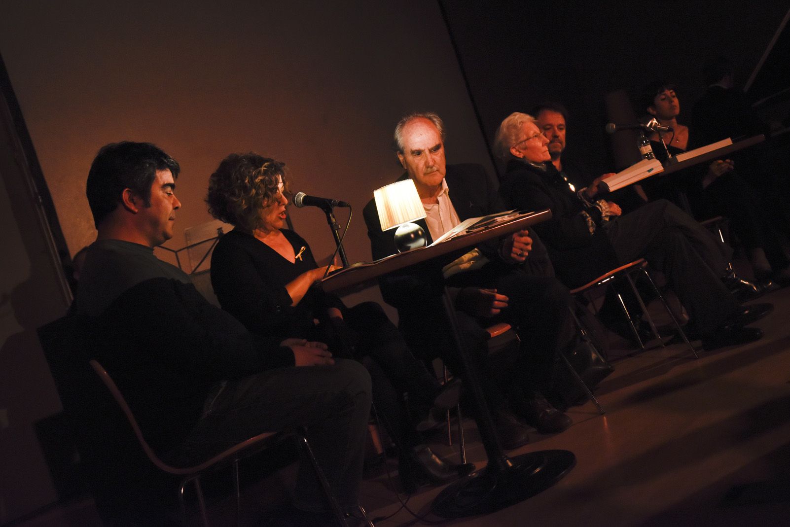 Nit de poesia 2018 a l'Aula Magna. FOTO: Bernat Millet