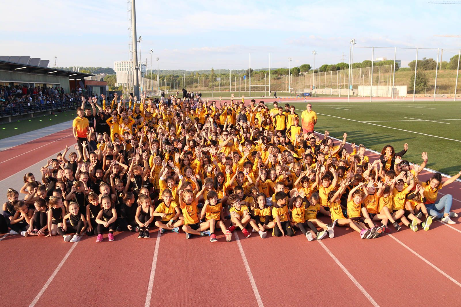Presentació de les seccions d'atletisme del Club Muntanyenc. Foto: Lali Álvarez