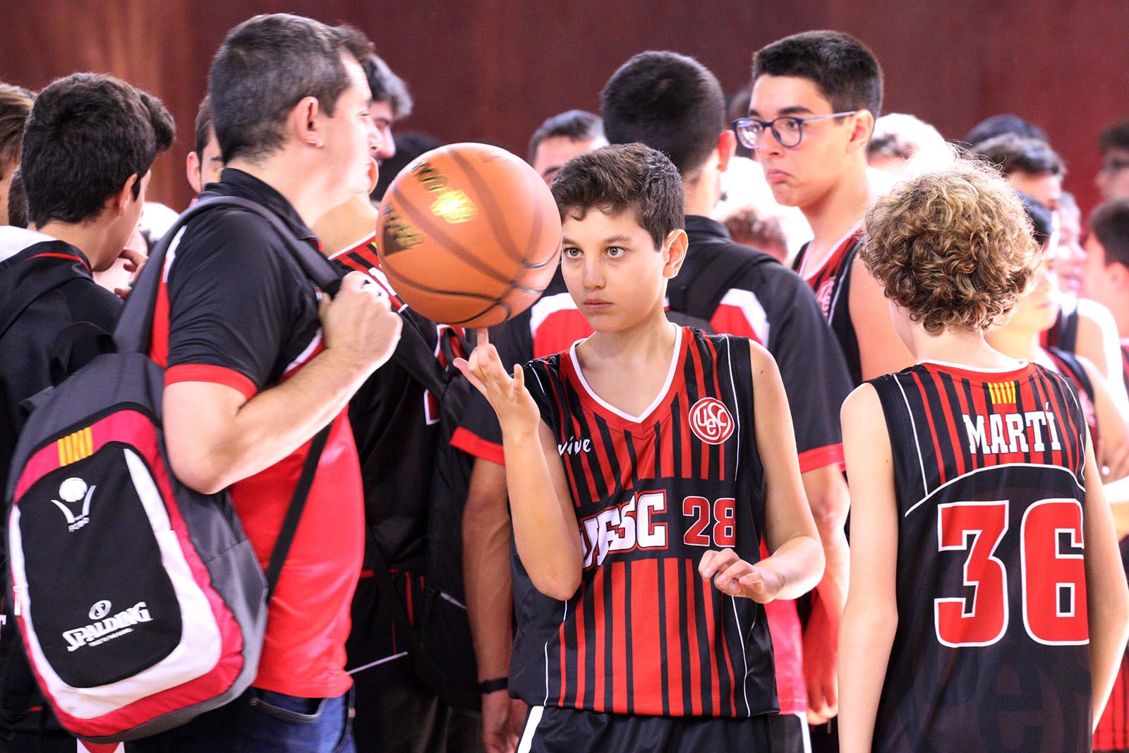 Presentació de les seccions de bàsquet i tennis taula de la UESC. Foto: Lali Álvarez
