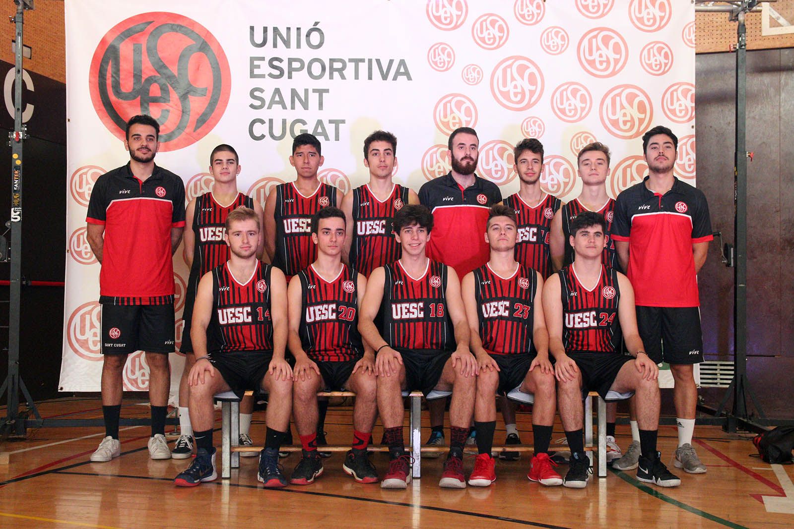 Presentació de les seccions de bàsquet i tennis taula de la UESC. Foto: Lali Álvarez