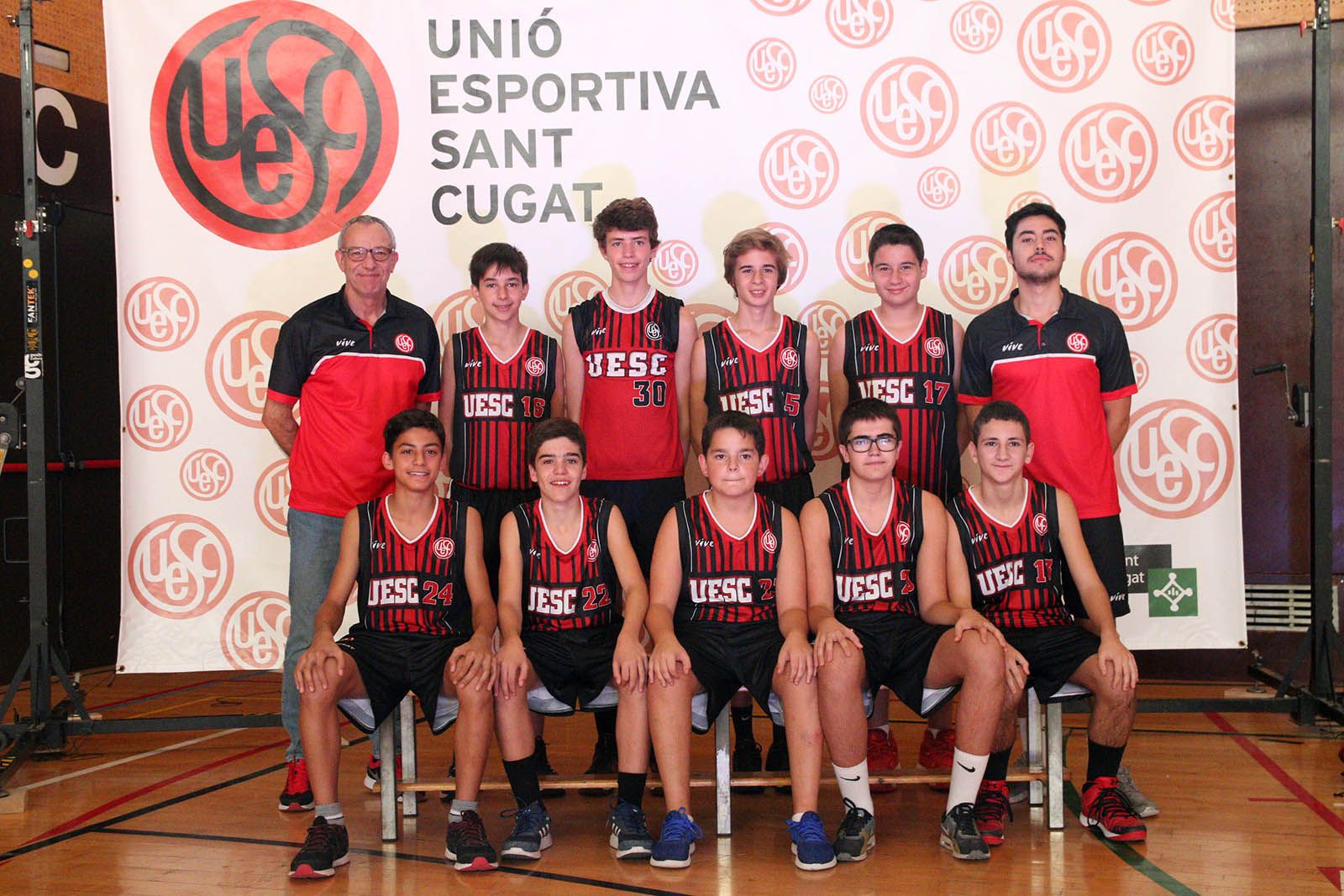 Presentació de les seccions de bàsquet i tennis taula de la UESC. Foto: Lali Álvarez