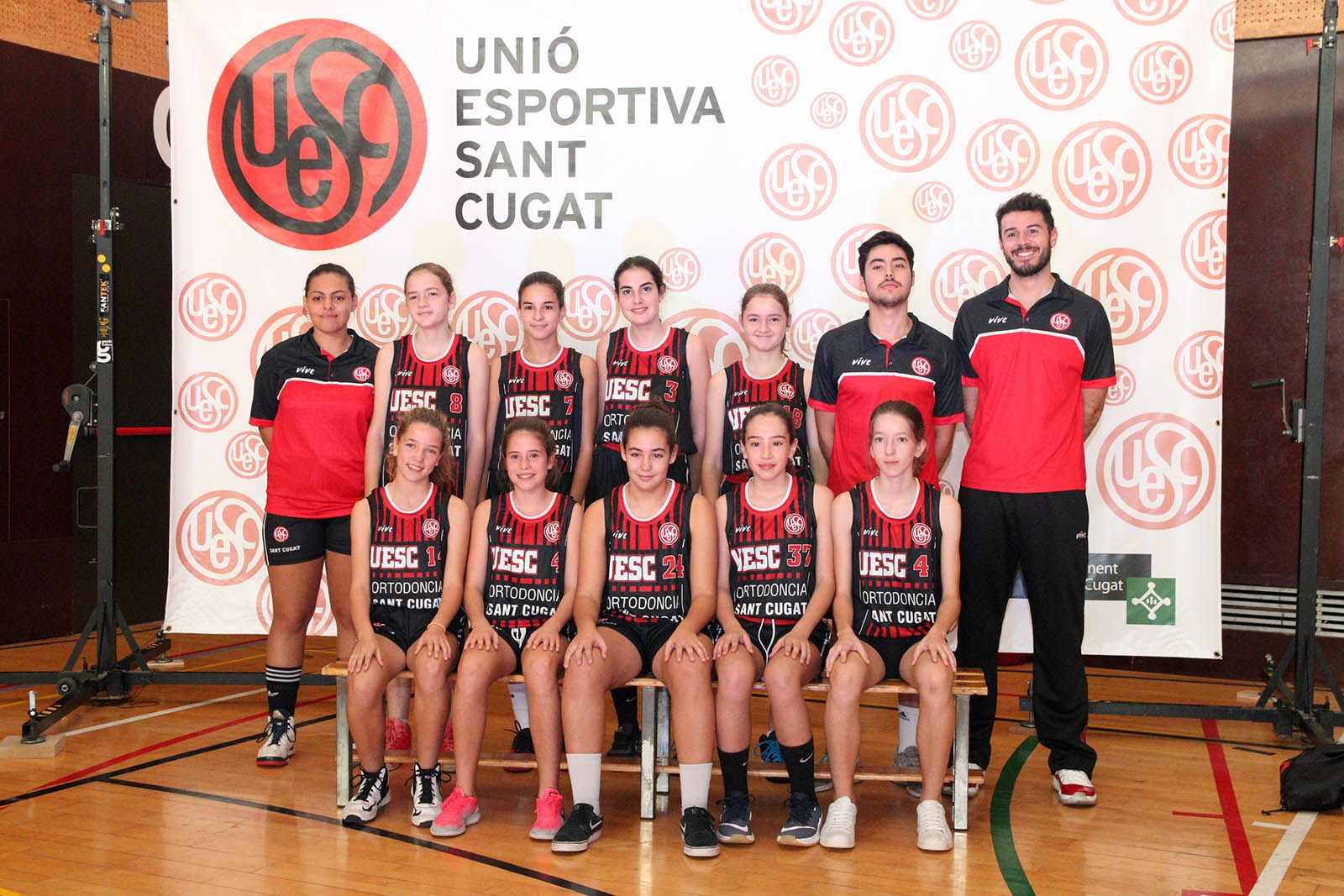 Presentació de les seccions de bàsquet i tennis taula de la UESC. Foto: Lali Álvarez