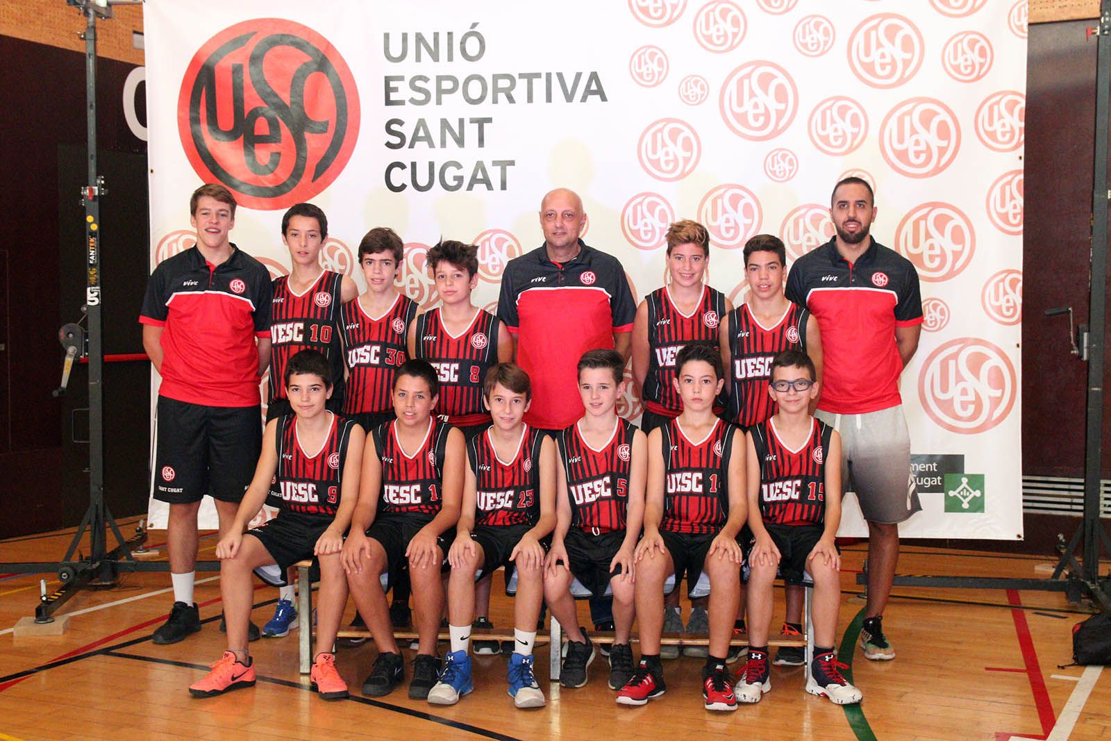 Presentació de les seccions de bàsquet i tennis taula de la UESC. Foto: Lali Álvarez