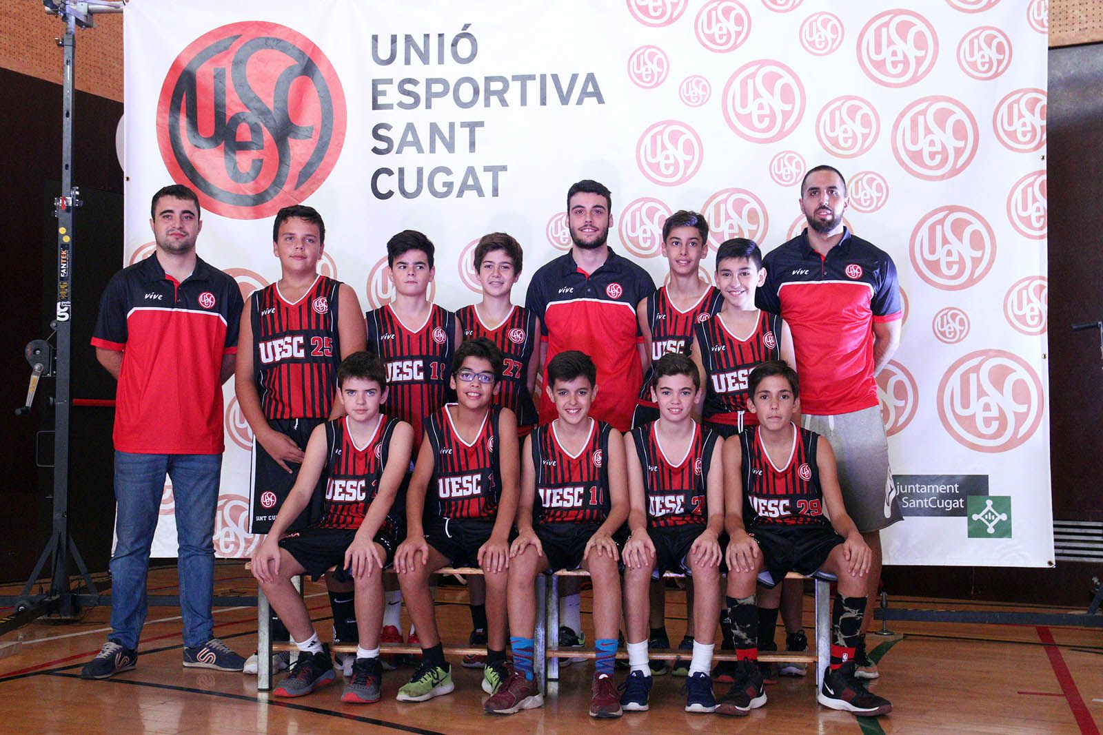 Presentació de les seccions de bàsquet i tennis taula de la UESC. Foto: Lali Álvarez