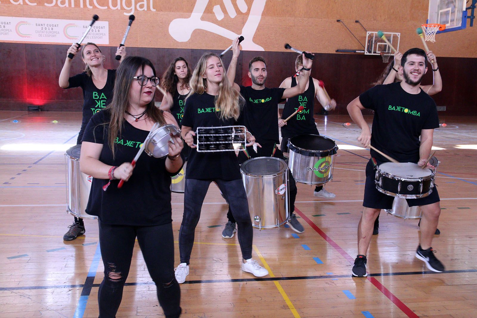 Presentació de les seccions de bàsquet i tennis taula de la UESC. Foto: Lali Álvarez
