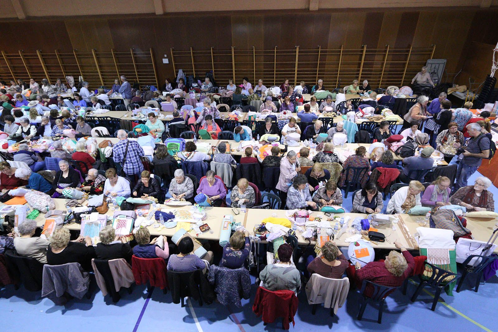 Trobada de puntaires per la Festa de Tardor. Foto: Lali Álvarez