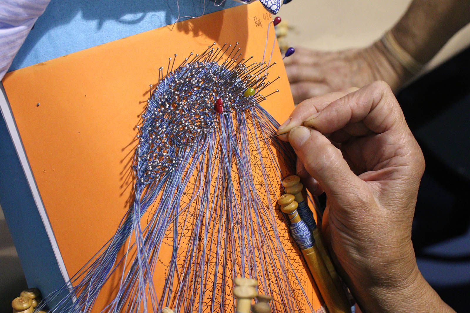 Trobada de puntaires per la Festa de Tardor. Foto: Lali Álvarez