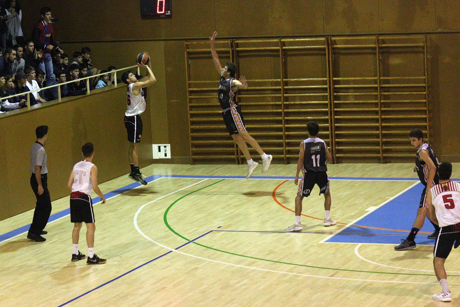 Partit de lliga: Qbasket-UE Sant Cugat B. Foto: Lali Álvarez