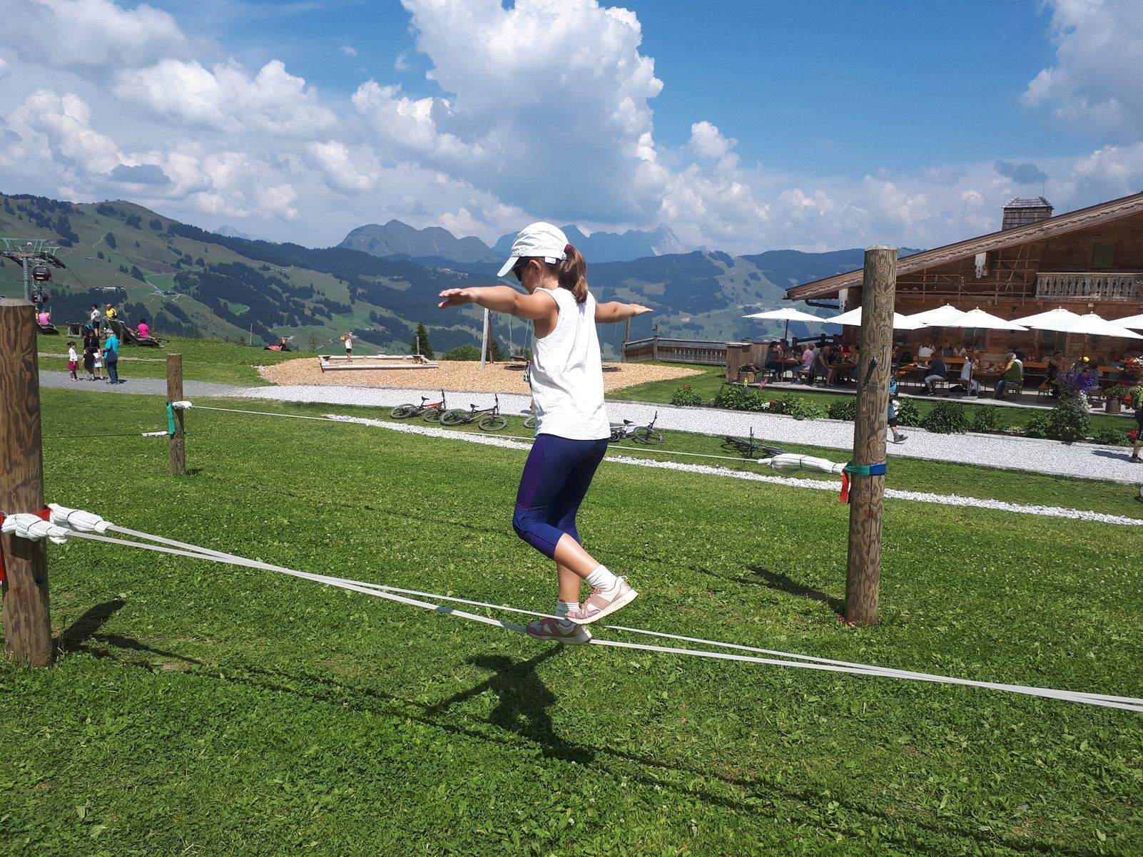 Iris Hochmair "Equilibrio"