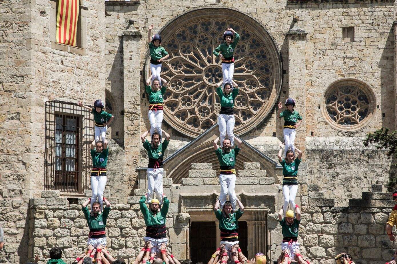 Els castells tornen a la plaça d'Octavià. FOTO: Lali Puig