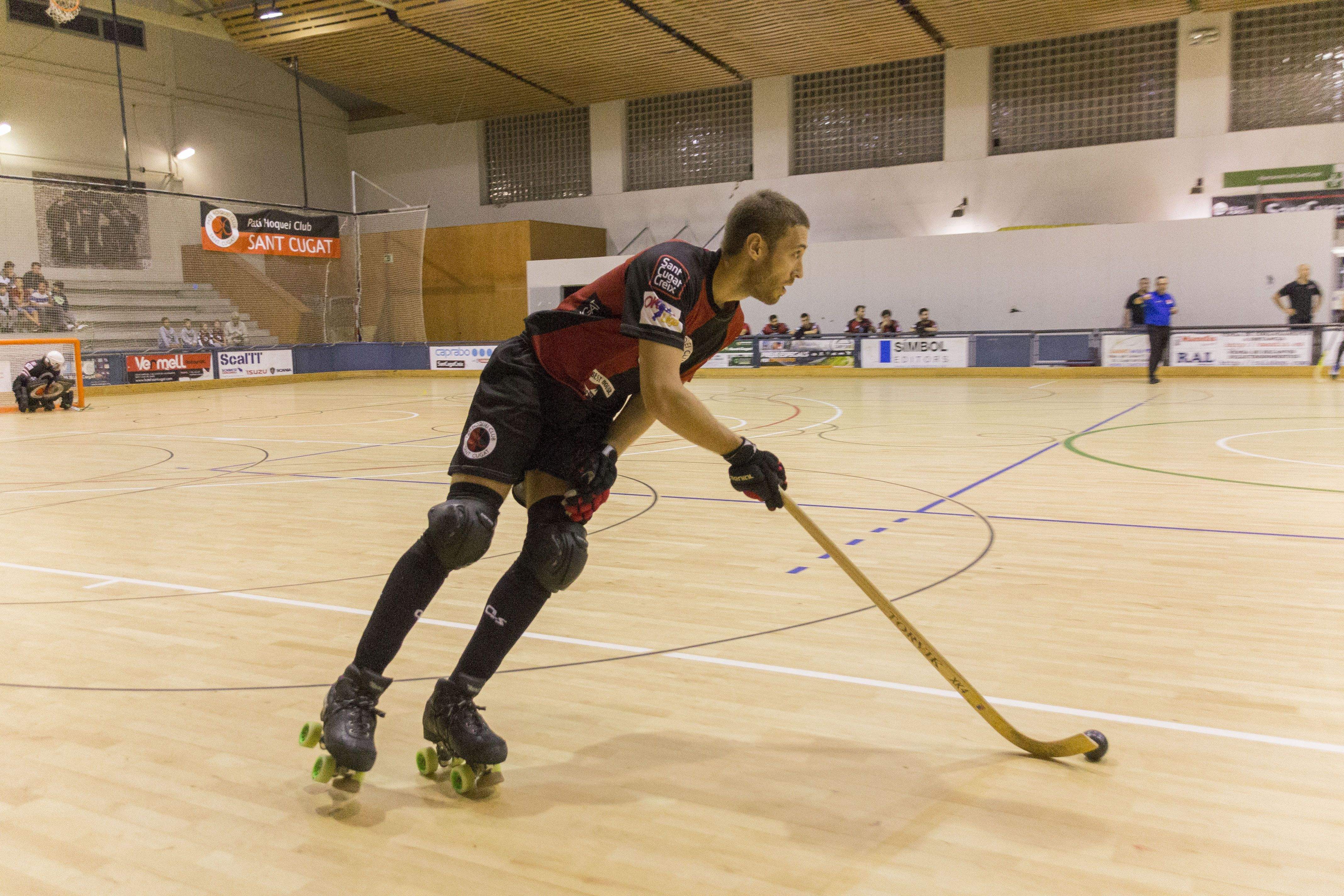 Joan Farnés, en un partit d'OK Lliga del Patí Hoquei Club Sant Cugat. FOTO: Paula Galván