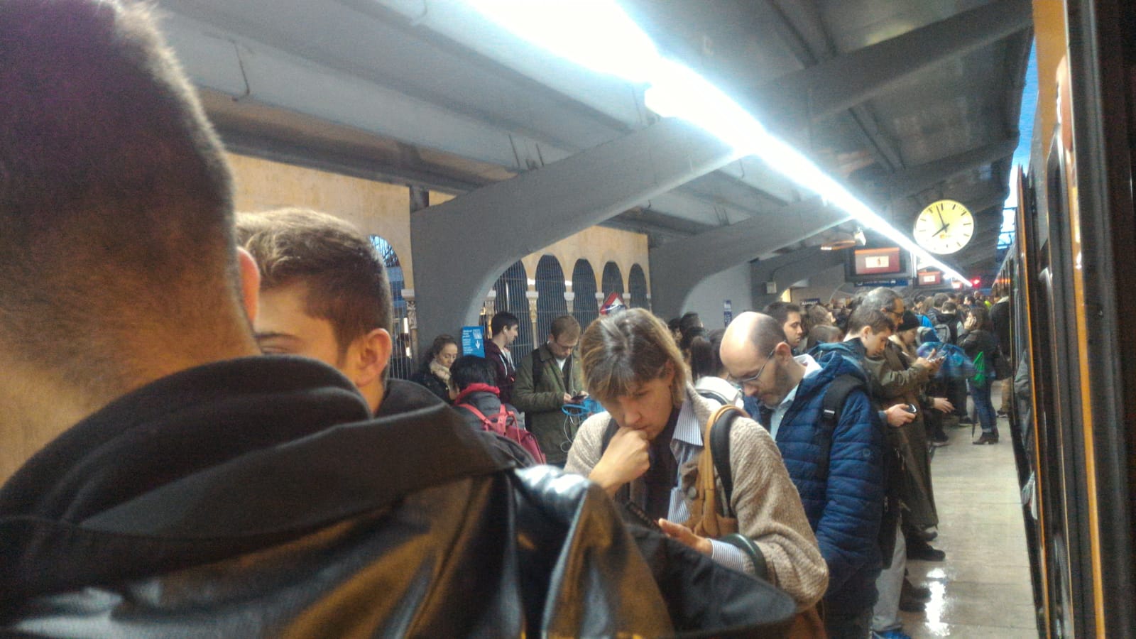 PHOTO 2018 11 15 07 58 46