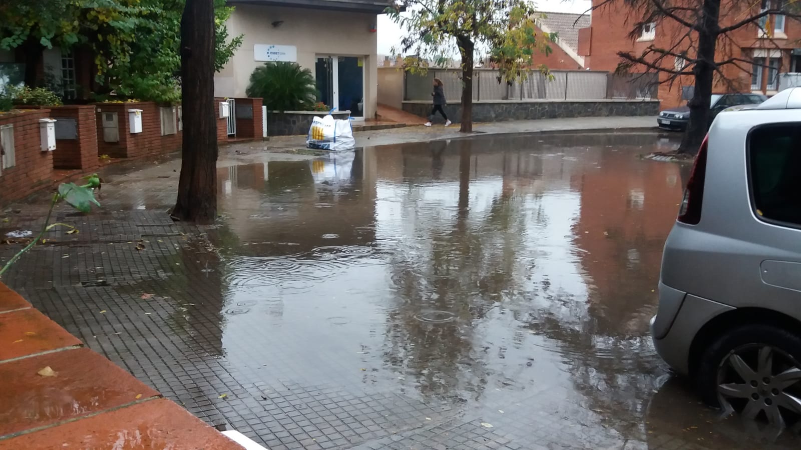 PHOTO 2018 11 15 09 11 14