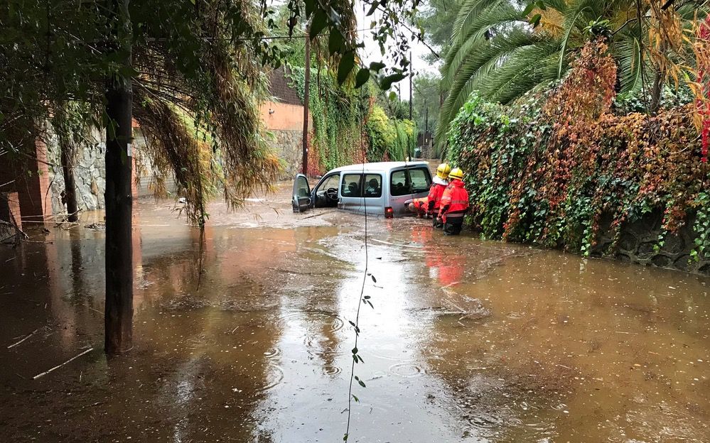 Inundació del carrer de Garriga. FOTO: EMD Valldoreix