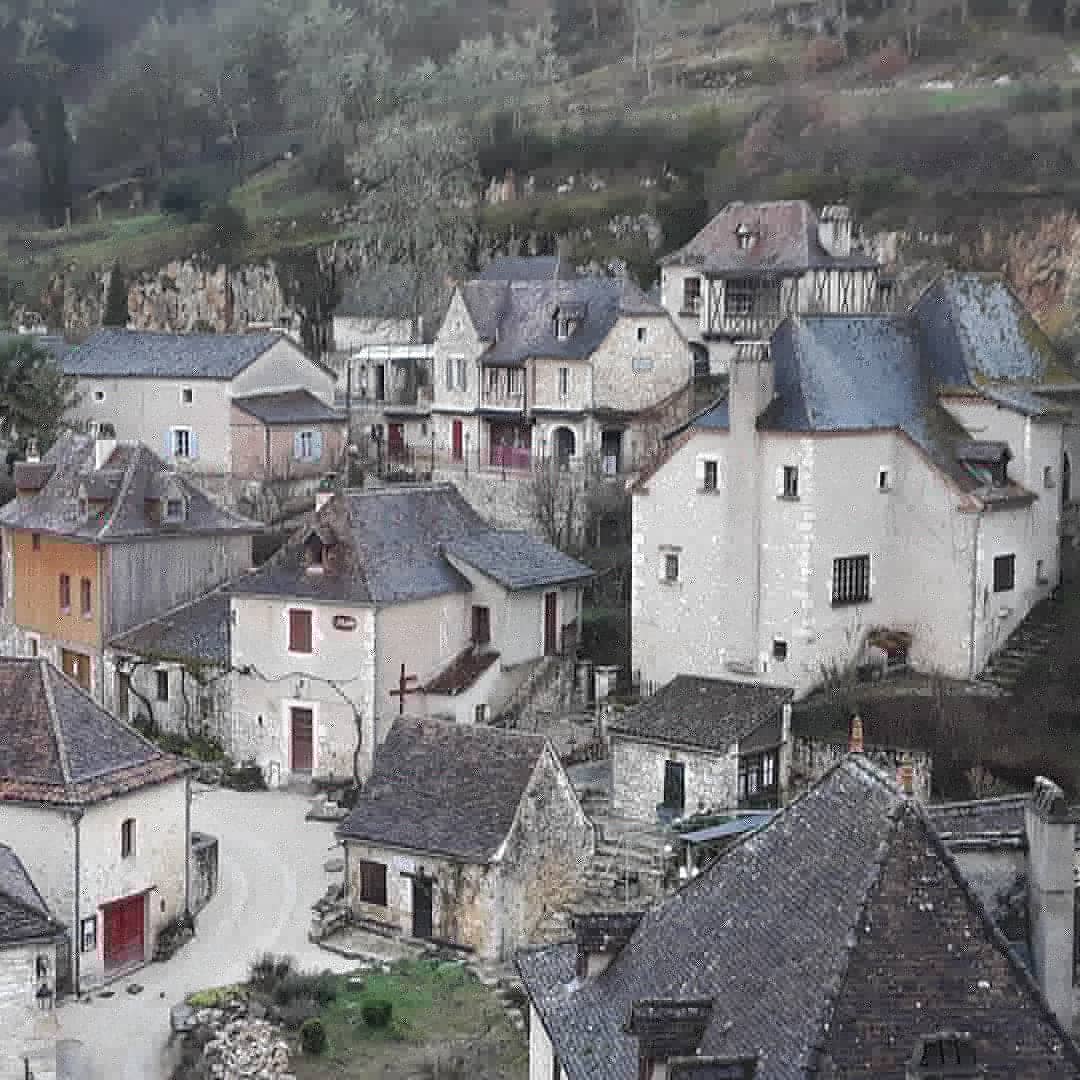 @feclavell "medieval"