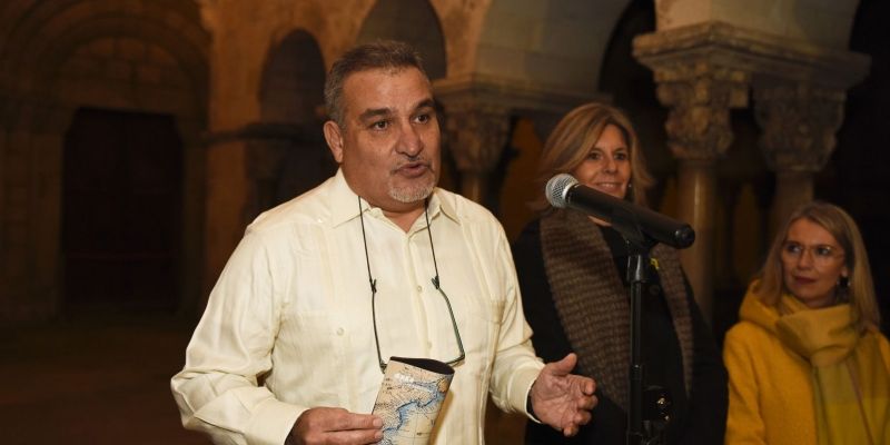 Joan Franquesa i l'alcaldessa, Carmela Fortuny, en la presentació. FOTO: Bernat Millet