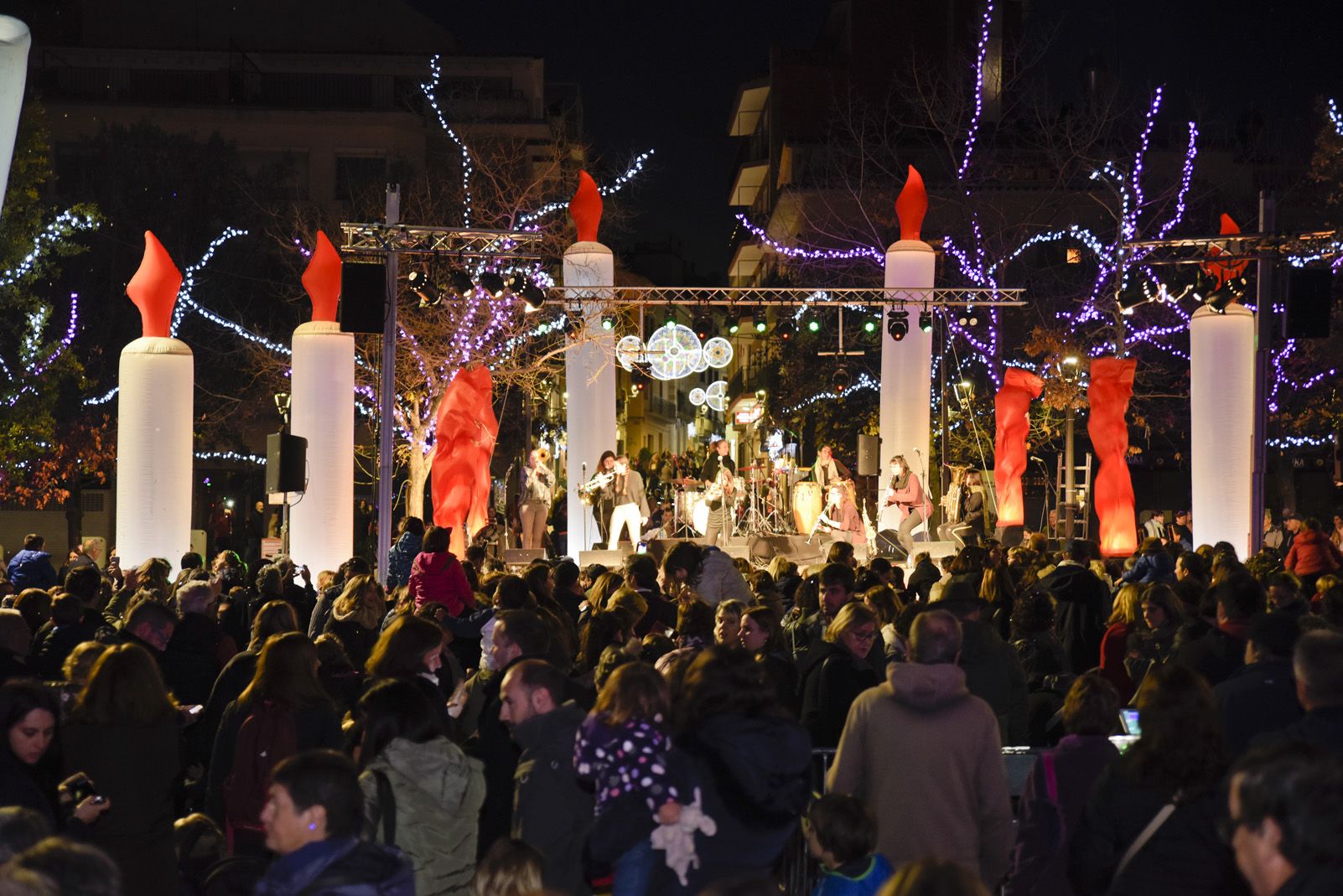 Encesa de llums de Nadal. Foto: Bernat Millet.