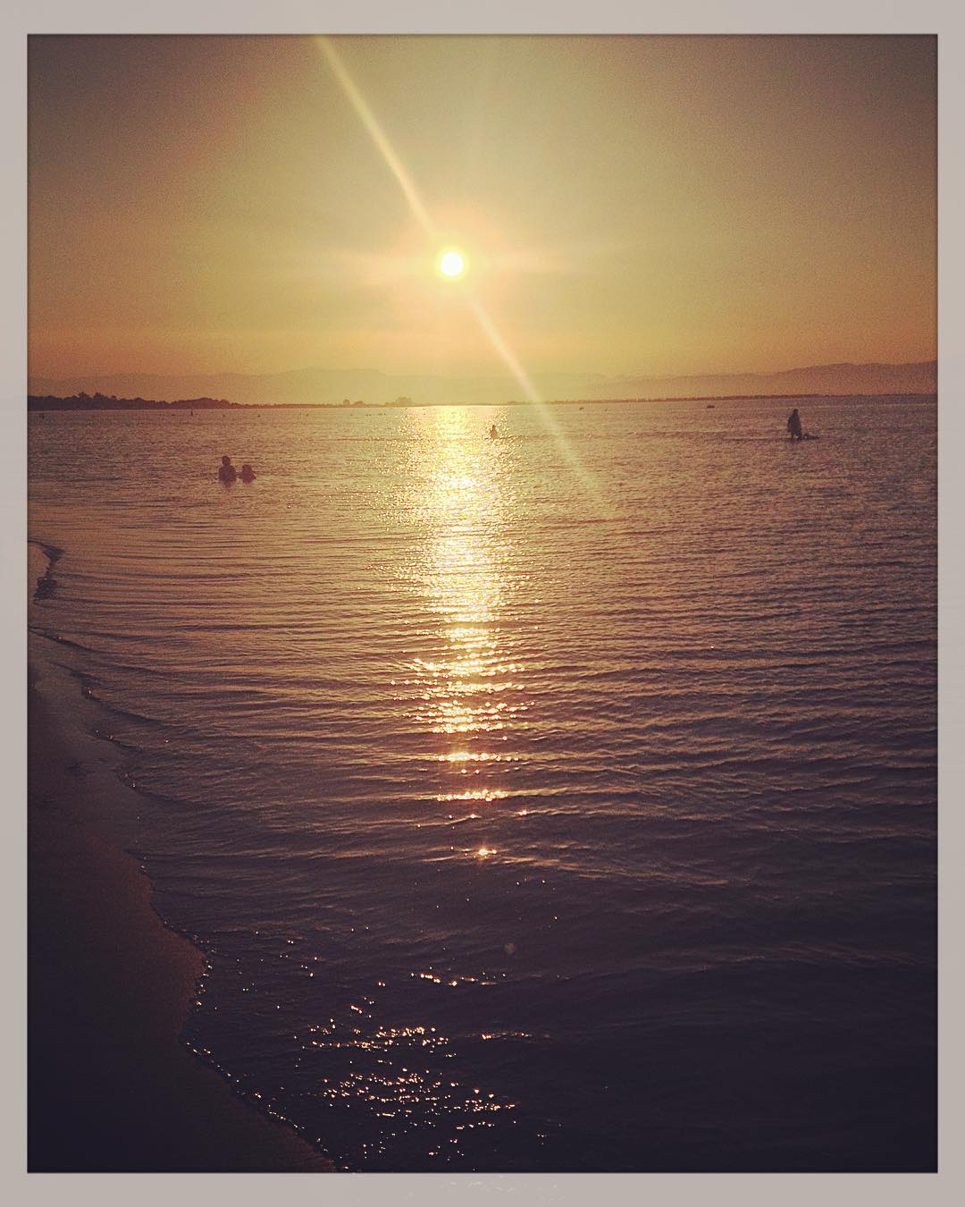 @merifigui  "C A L O R "