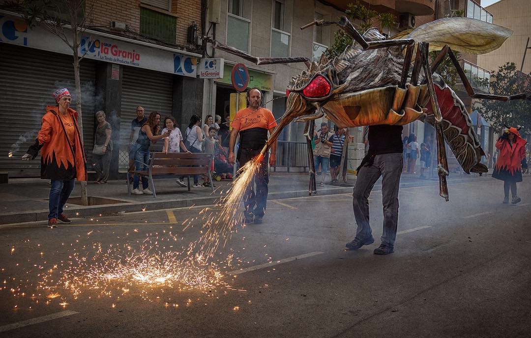 @mikipons  "El mosquit infernal, festa major de Ripollet"