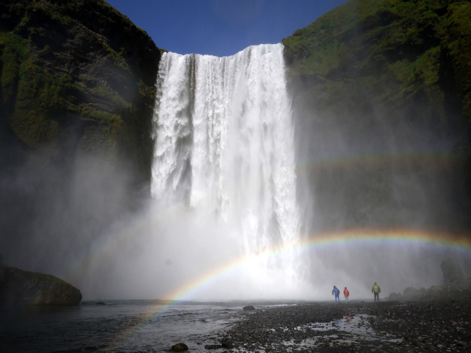 David Moya Gimo  "viatge al centre de la terra"
