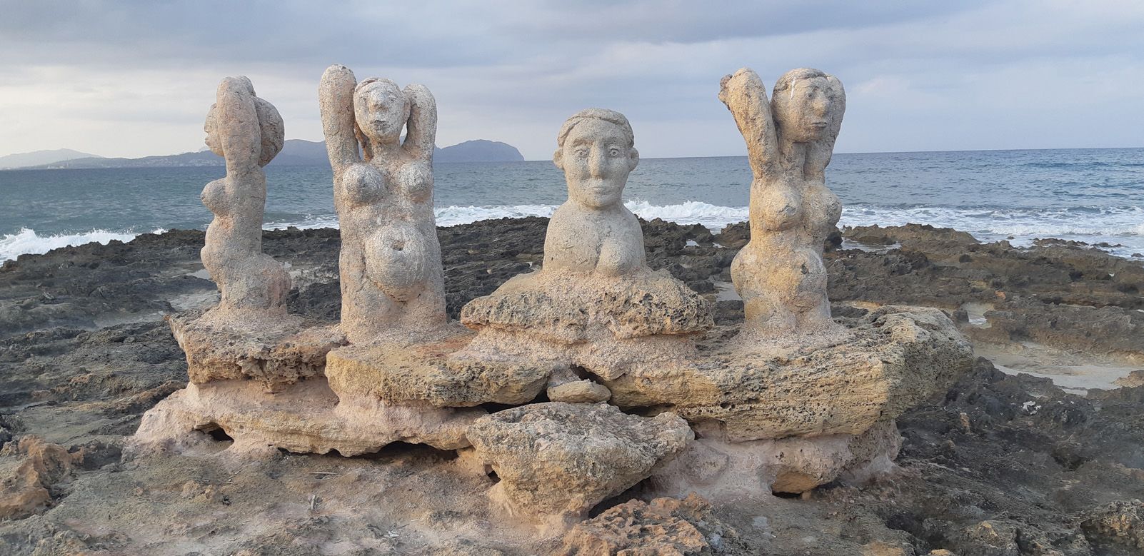 ÈLIA Buen Roca "Les amigues"