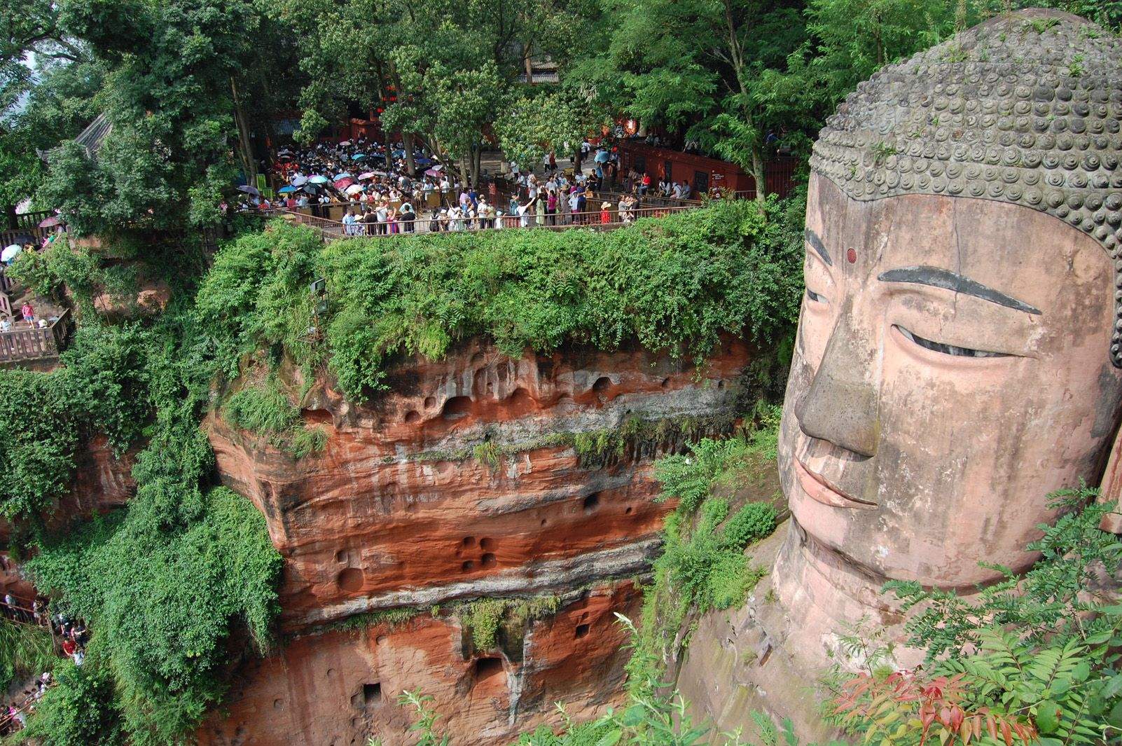 JOAN LLUELLES CONESA "Buda de Leshan"