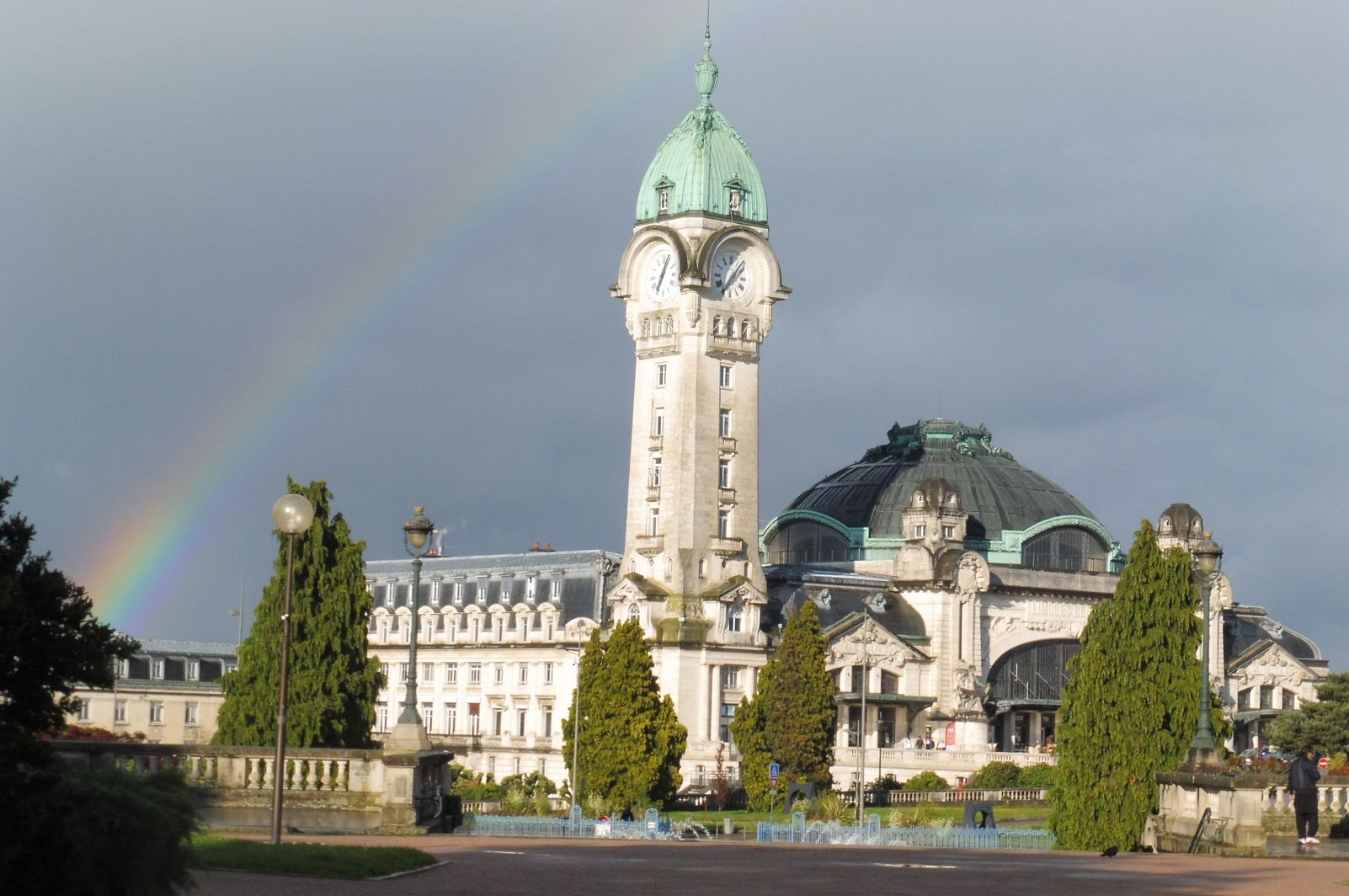MERCÈ FALCÓ  SALDAÑA  "Estació de tren a Limoges."