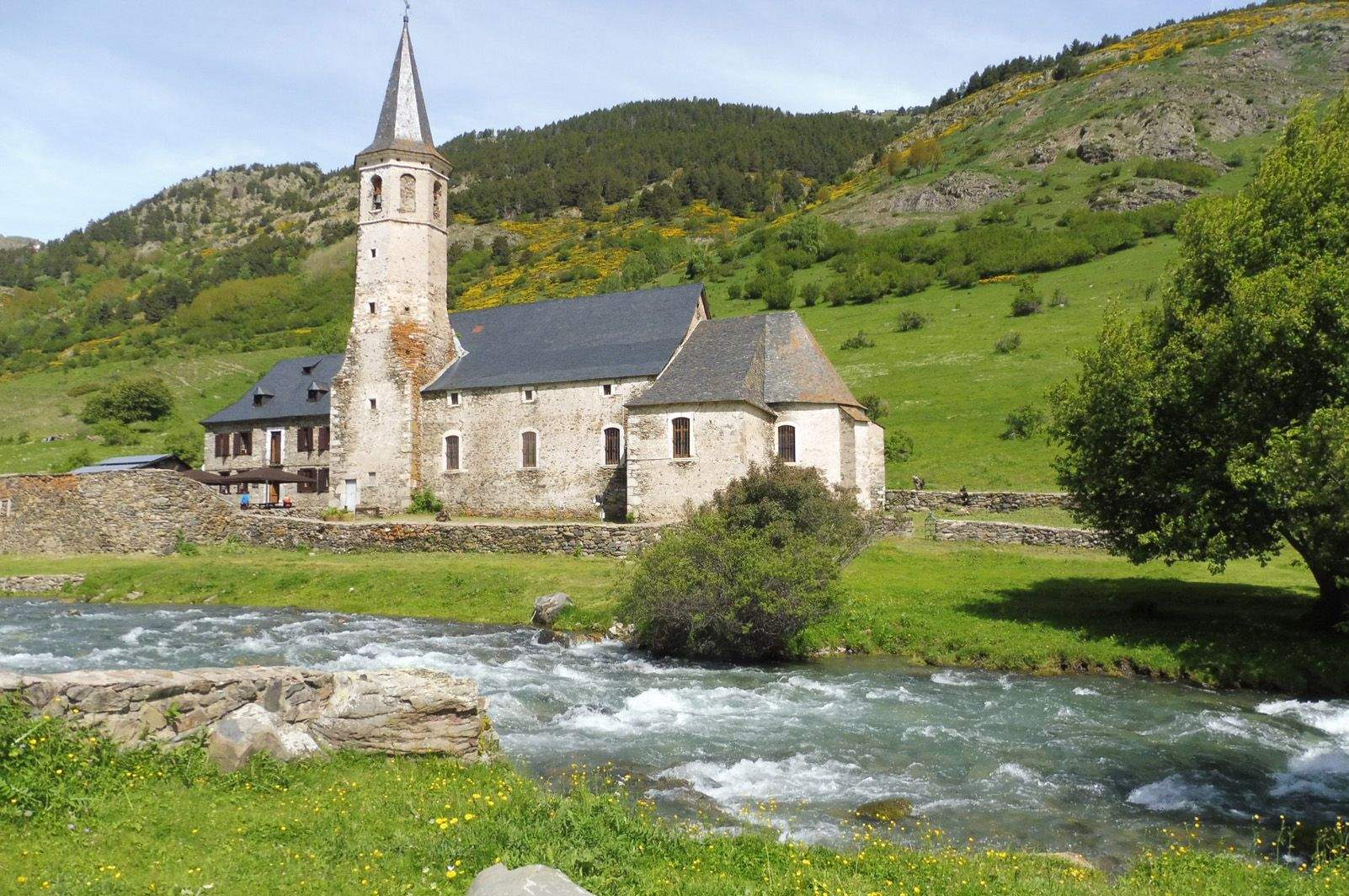 MERCÈ FALCÓ  SALDAÑA "SANTUARI DE MONTGARRI"