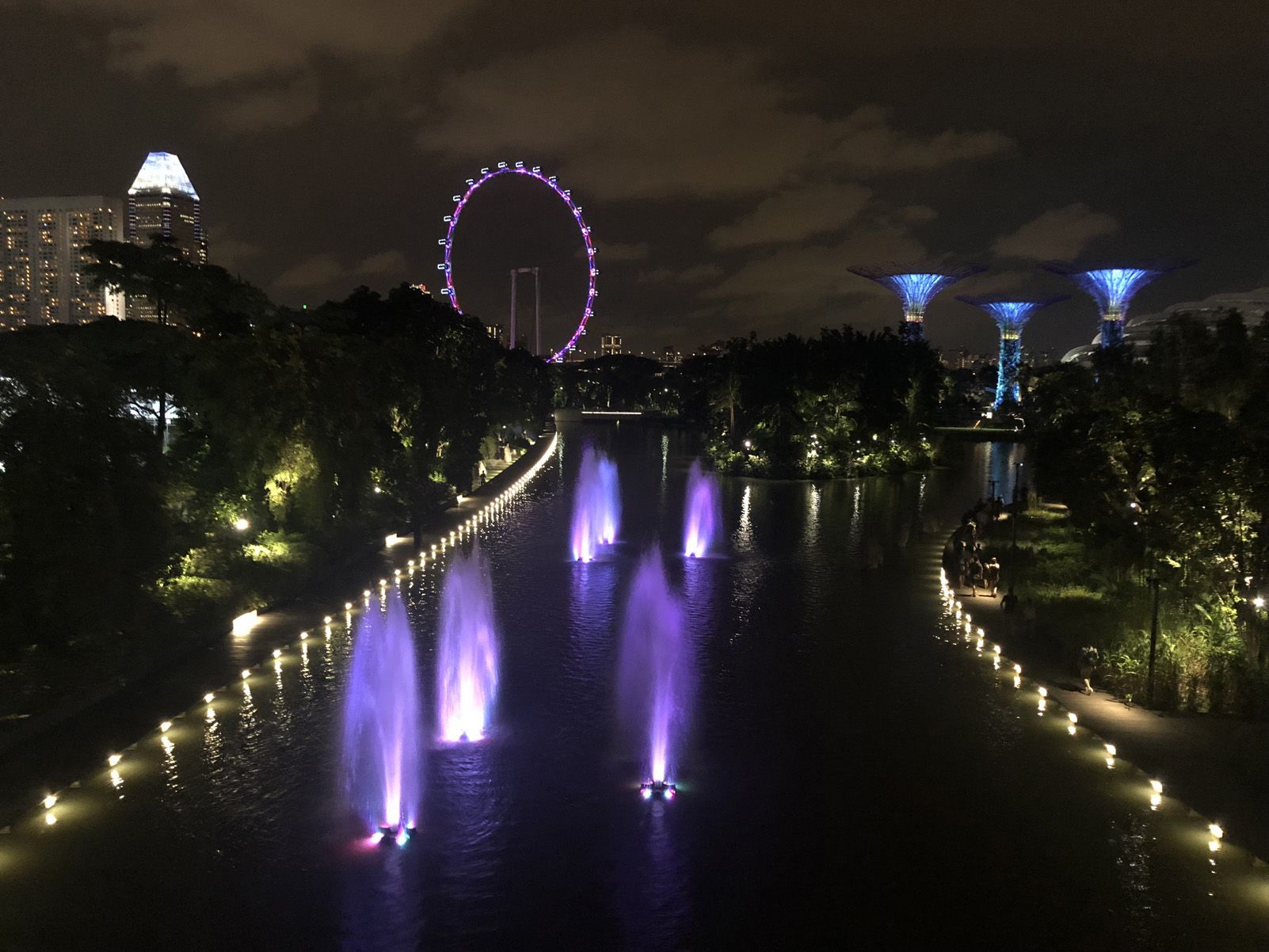 mireia clua serres "colour by neon"