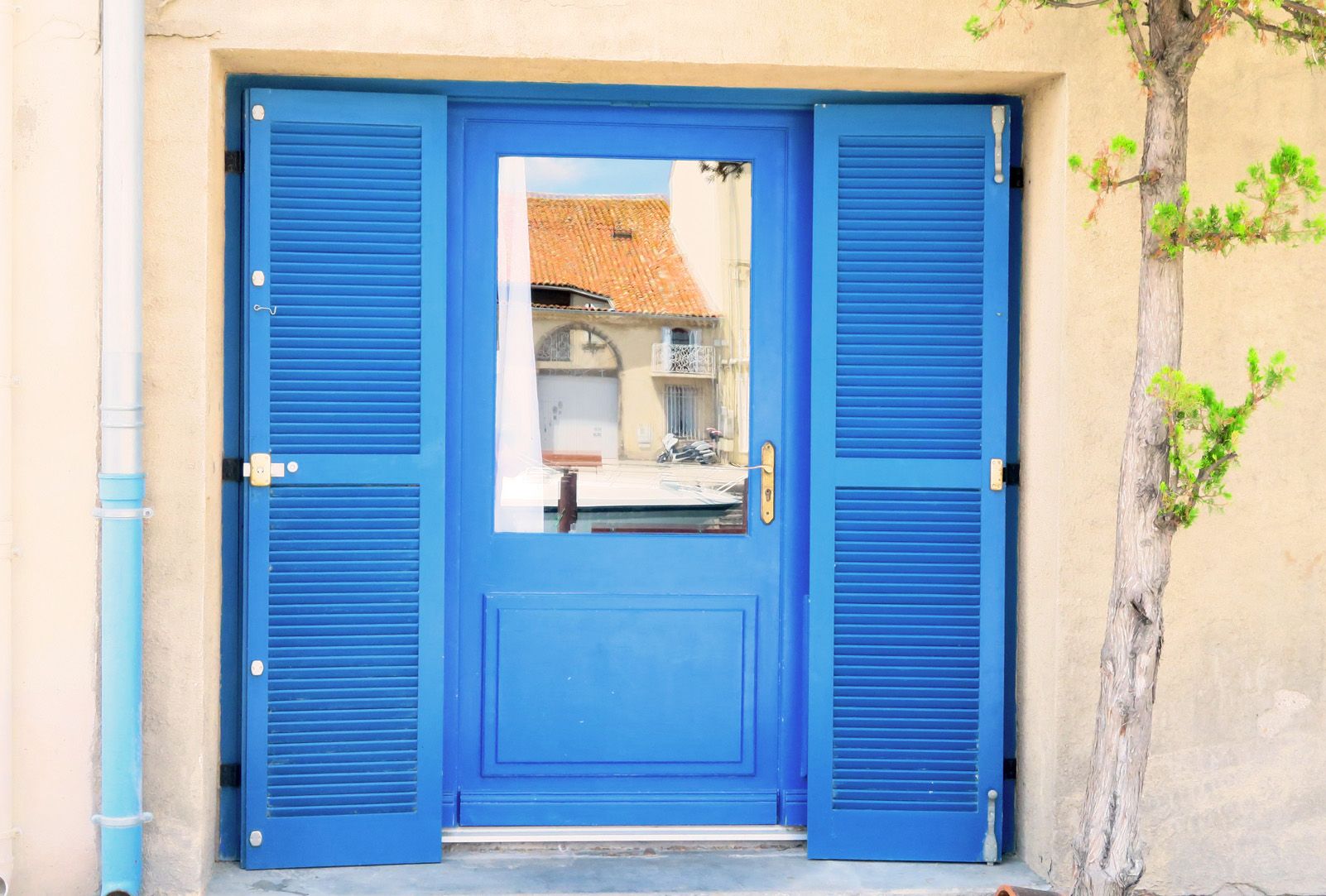 Montserrat Pujibet Cales "Des del finestral"