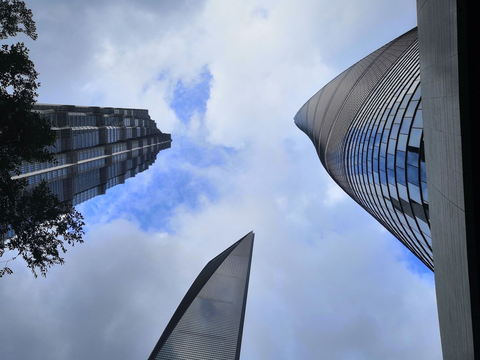 Roger Benedí López "Apuntant cap a un cel clar"