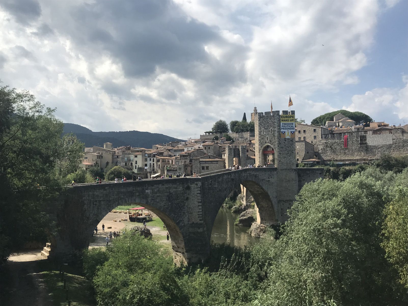 SARA SANCHEZ BALCELLS "La fira medieval de Besalú"
