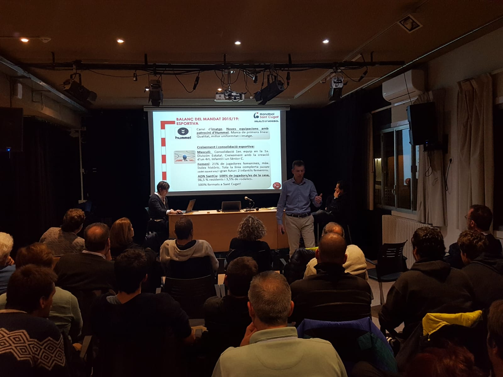 Assembla General Ordinària del Club Handbol Sant Cugat. FOTO: Cedida