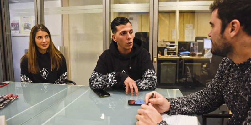 Yahveh Rubio durant l'entrevista al TOT Sant Cugat. FOTO: cedida