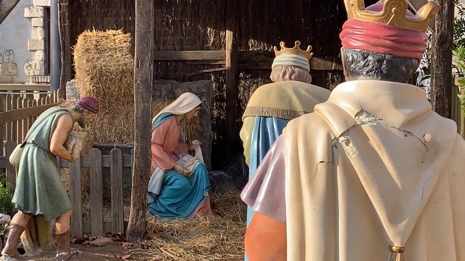 El pessebre de la plaça de Barcelona ha patit l'incivisme d'algú. FOTO: Cedida