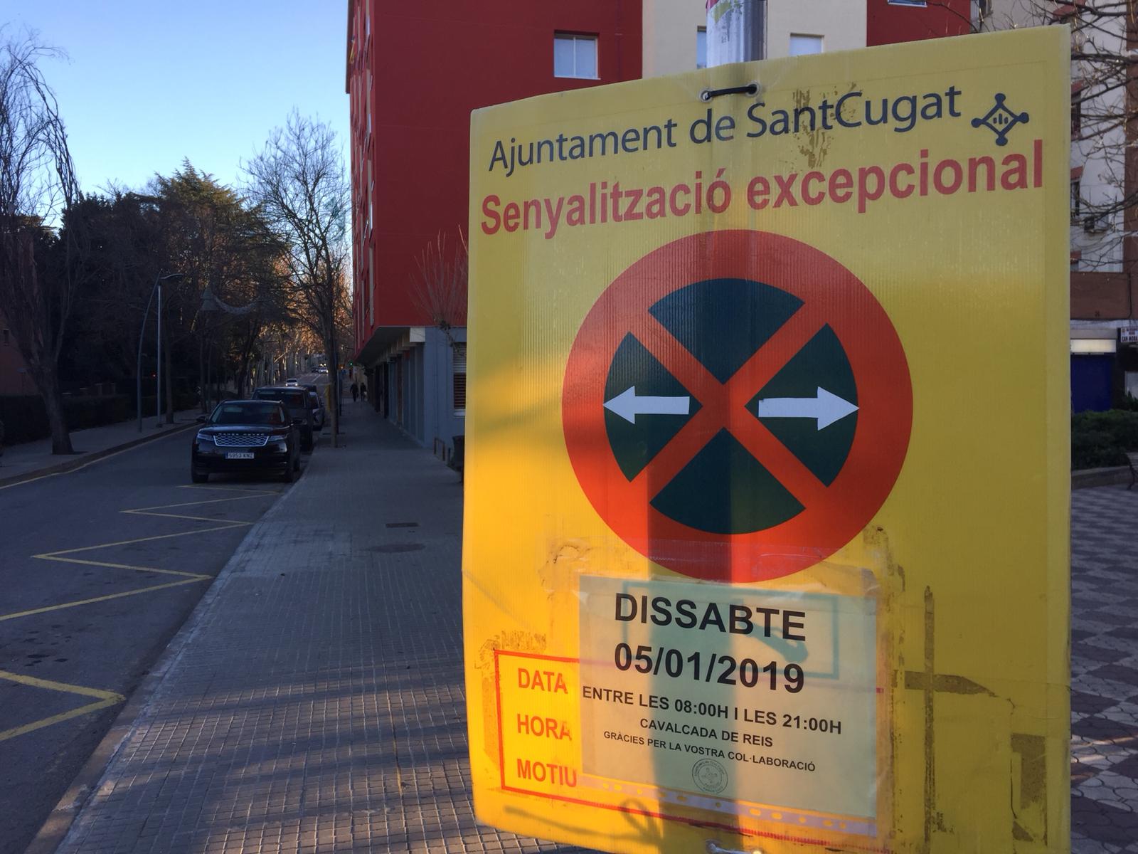 Senyalització de l'Ajuntament per a la cavalcada de reis. FOTO: Ferran Mitjà